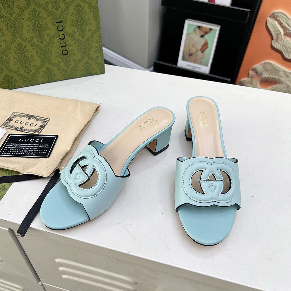 GUCCI Women s Interlocking G slide sandal