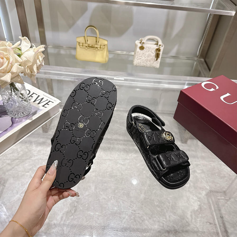 GUCCI Women s sandal with Double G