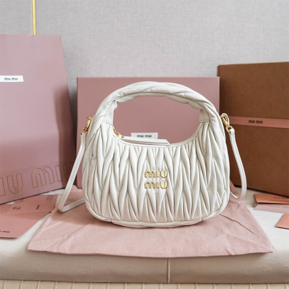 Small Wander matelasse nappa leather hobo bag(HIGH-END GRADE)