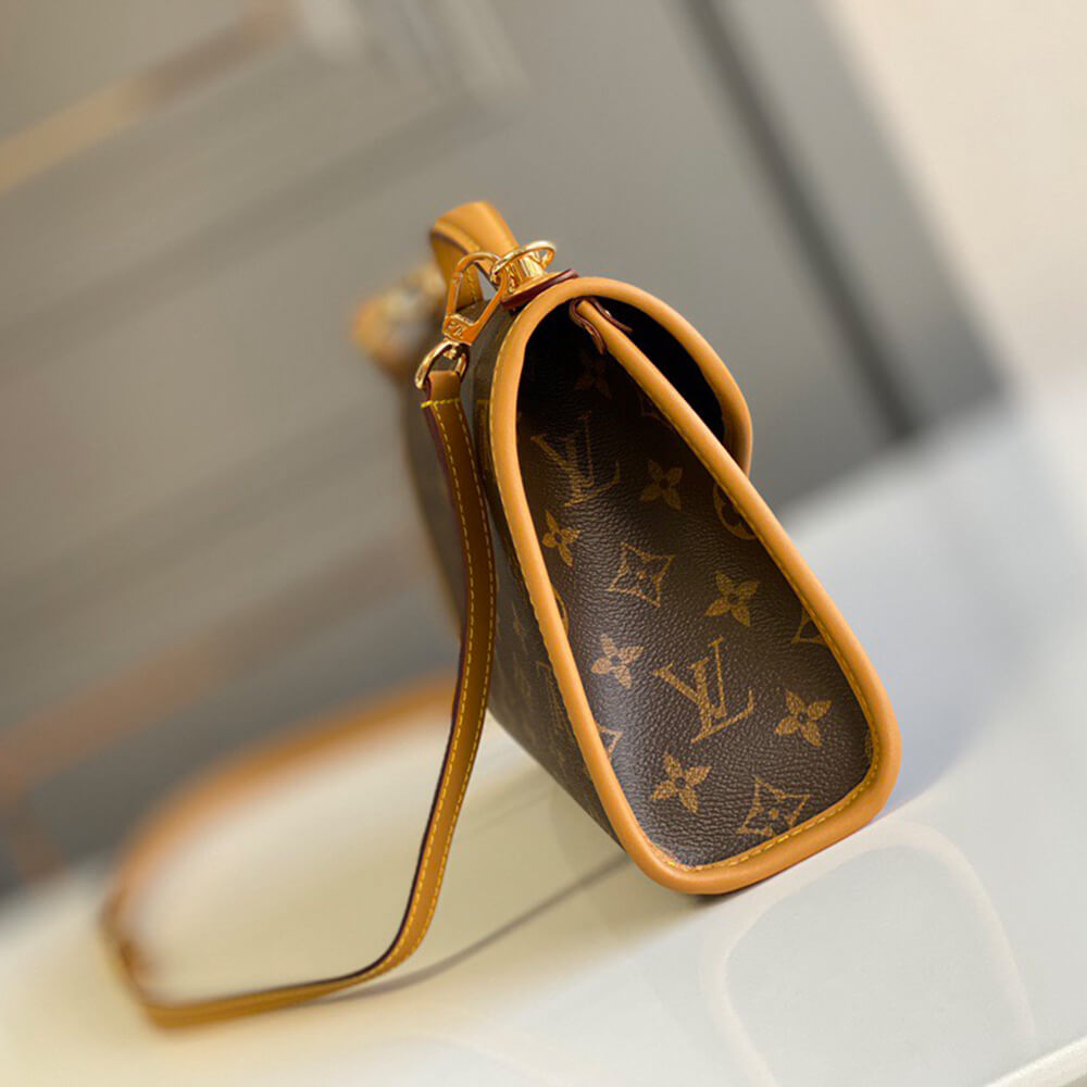 LV IVY Shoulder Bag