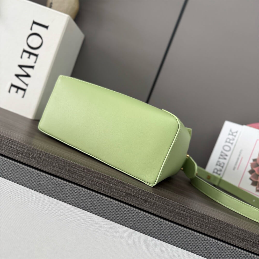 LOEWE Small Puzzle bag in calfskin(HIGH-END GRADE)