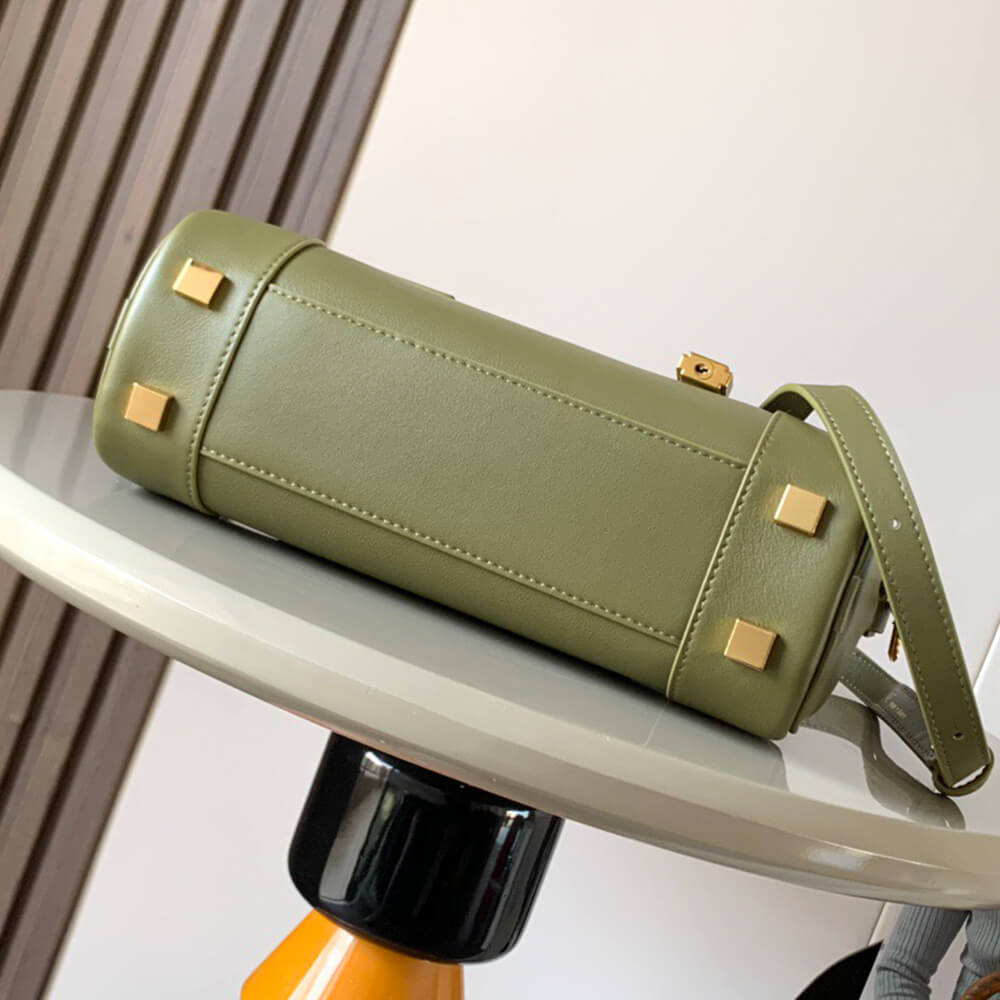 LOEWE Amazona 23 Cropped bag in nappa calfskin(HIGH-END GRADE)