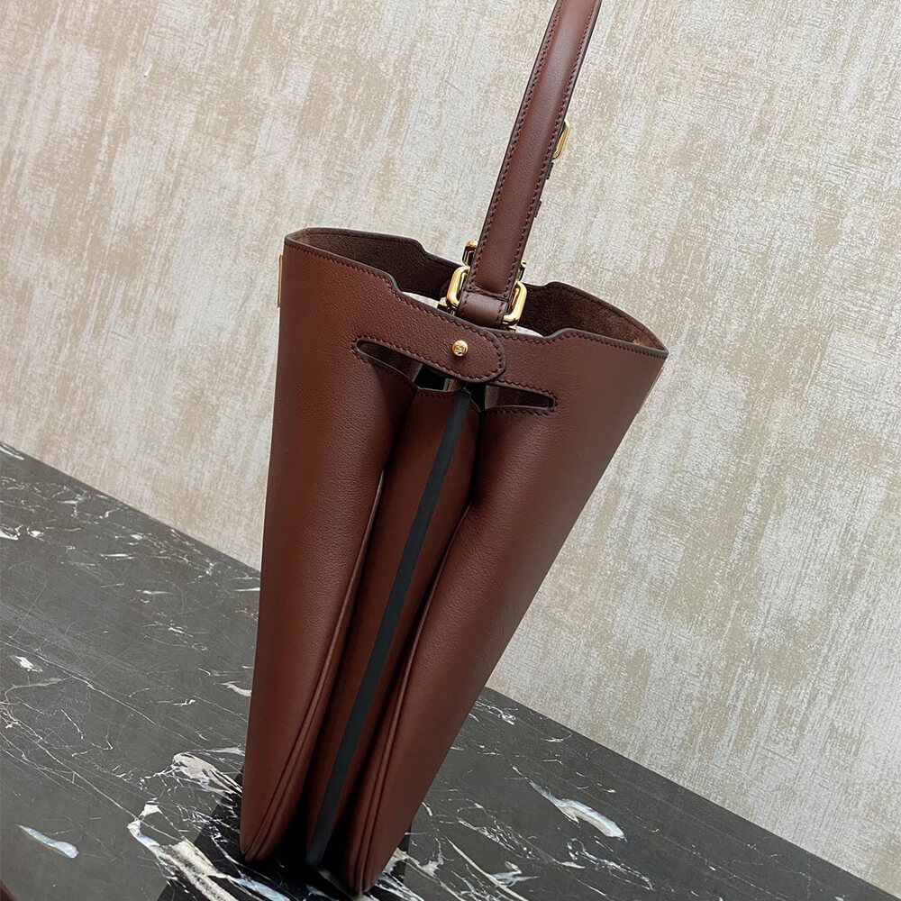 FENDI Peekaboo Soft Medium(HIGH-END GRADE)